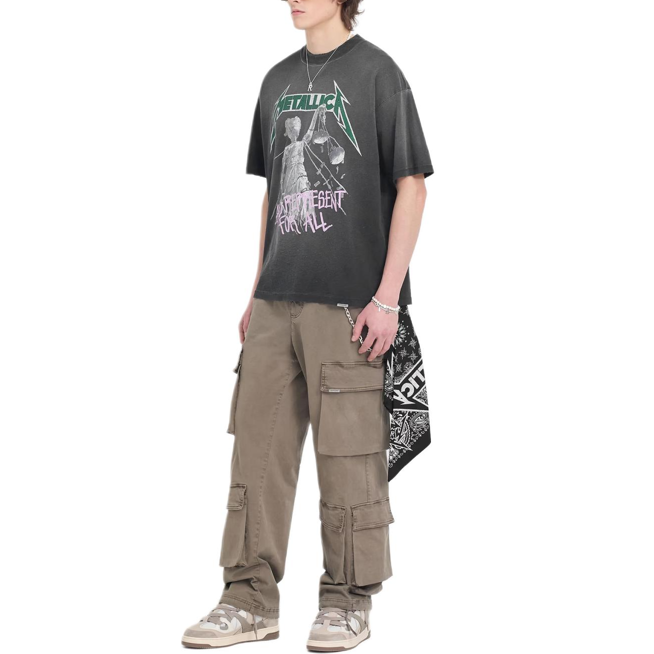 Details for REPRESENT x METALLICA Kemeja-T Grafik Hitam Lengan Pendek. MLM4352-230