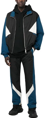 Jaket Zip Kolar Berdiri Rhude Loose Fit Hitam RHFW22JA130410461046 Lookbook Jaket Zip Kolar Berdiri Rhude Loose Fit Hitam RHFW22JA130410461046