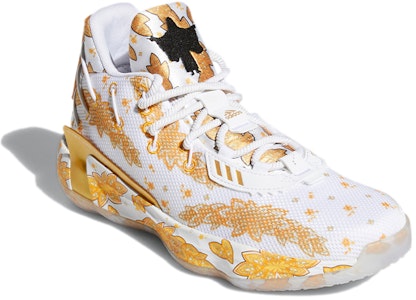 Ric Flair x adidas Dame 7 GCA 'Putih Emas Metalik' FY2802 Lookbook Ric Flair x adidas Dame 7 GCA 'Putih Emas Metalik' FY2802