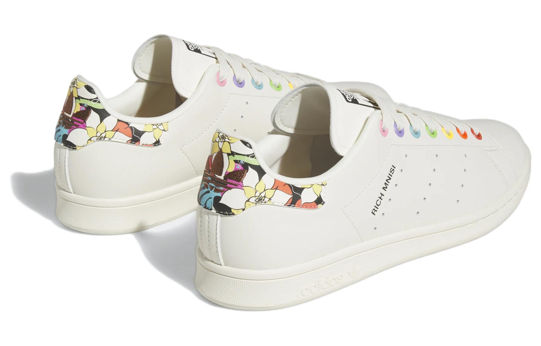 Lookbook Rich Mnisi x adidas Stan Smith 'Pride' ID7494 -聯名款