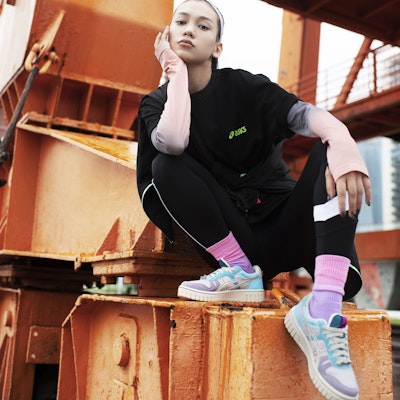 ASICS Rick and Morty x Court-MZ Kasut Unisex Biru/'Ungu'. 1203A197-250 1