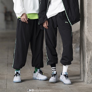 亚瑟士Rick and Morty联名Court-MZ蓝白色球鞋 1203A197-100 Cheap 亚瑟士Rick and Morty联名Court-MZ蓝白色球鞋 1203A197-100