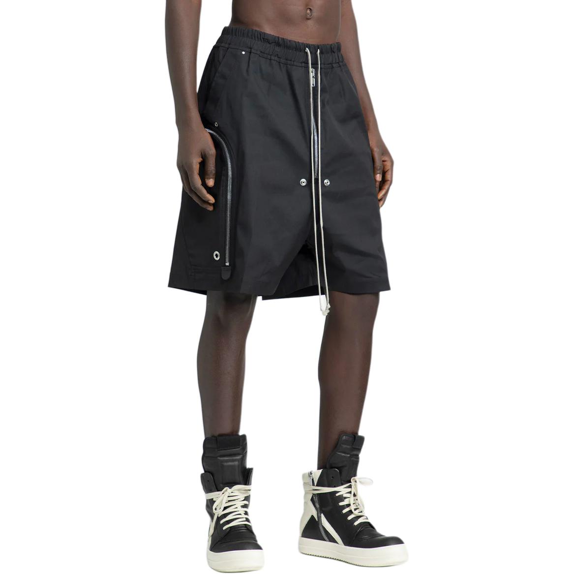 Purchase 릭 오웬스 블랙 솔리드 컬러 드로스트링 카고 반바지. RU01D3392TE-09