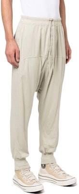 Rick Owens DRKSHDW FW22 Celana Kasual Beige Drop Crotch Slim Fit. DU02B4395-RN Purchase Rick Owens DRKSHDW FW22 Celana Kasual Beige Drop Crotch Slim Fit. DU02B4395-RN