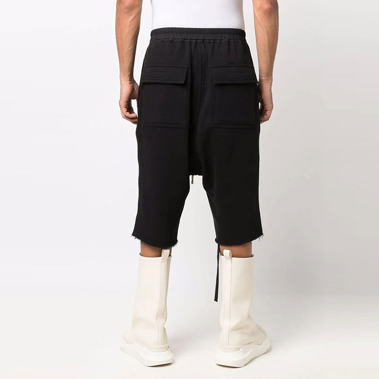 Shop Rick Owens DRKSHDW SS22 Bela Celana Pendek Drawstring Hitam. DU01B7373FEP4-09