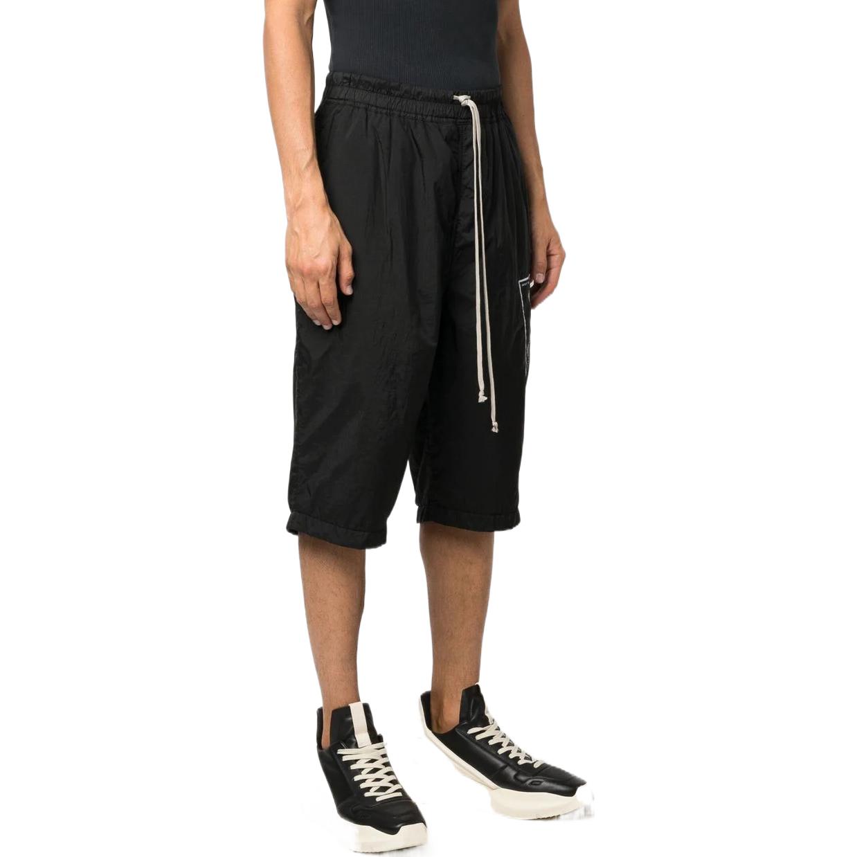 Shop RICK OWENS FW22  High-Waisted Drawstring Shorts Black DU02B4373NDEH1