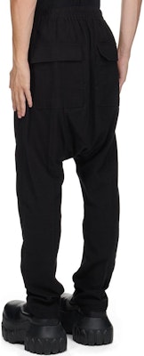 Rick Owens FW24 黑色鬆緊腰褶裥翻蓋口袋休閒長褲 男款 RU02D6380FL-09 Lookbook Rick Owens FW24 黑色鬆緊腰褶裥翻蓋口袋休閒長褲 男款 RU02D6380FL-09