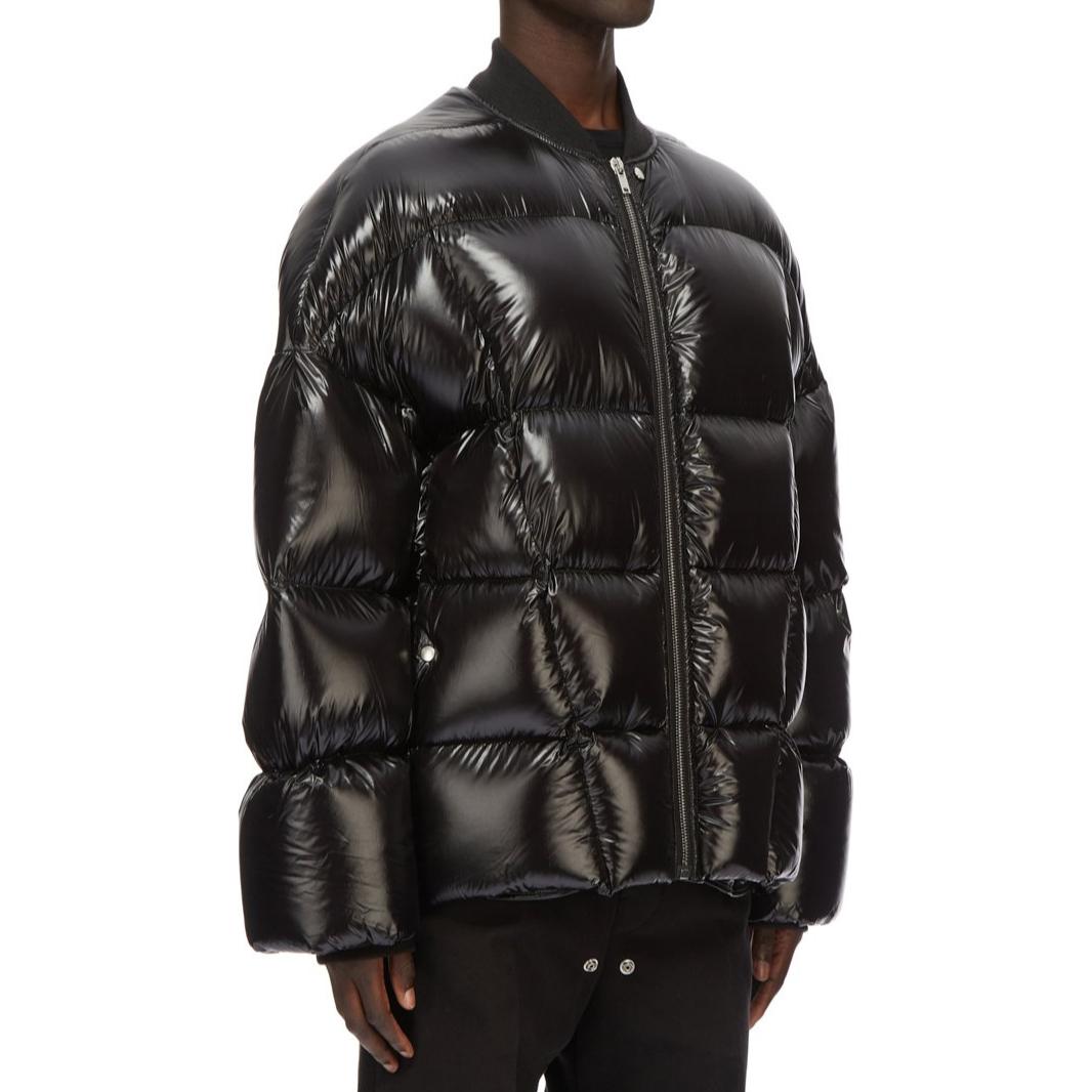 Purchase RICK OWENS FW24 Jaket Bulu Hitam Quilted Studded Wool. RU02D6788NLD3-09