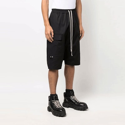 Rick Owens SS22 黑色抽繩休閒短褲. RU01B1389TE-09 Purchase Rick Owens SS22 黑色抽繩休閒短褲. RU01B1389TE-09