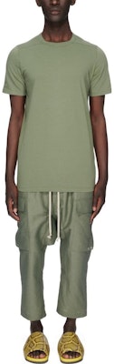 RICK OWENS SS23 Army Green Solid Knit Short Sleeve Pullover T-Shirt. RU01C4264JA-55 Lookbook RICK OWENS SS23 Army Green Solid Knit Short Sleeve Pullover T-Shirt. RU01C4264JA-55