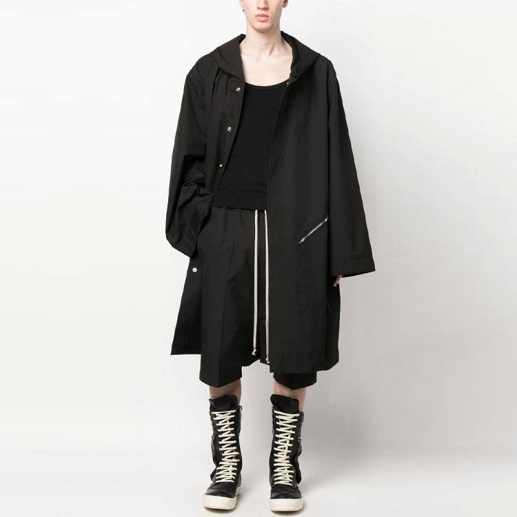 Lookbook RICK OWENS SS23 黑色抽繩寬鬆低襠短褲 RU01C4384TF-09