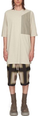 릭 오웬스 SS23 패치 크루넥 티셔츠 펄 화이트. RU01C4270JARG08 Lookbook 릭 오웬스 SS23 패치 크루넥 티셔츠 펄 화이트. RU01C4270JARG08