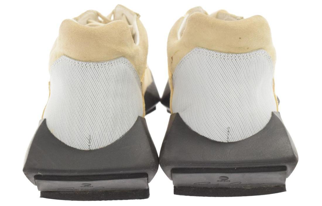 Lookbook Rick Owens x 阿迪达斯 Tech Runner '白黑' B35084