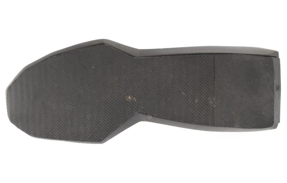 Shop Rick Owens x 阿迪达斯 Tech Runner '白黑' B35084