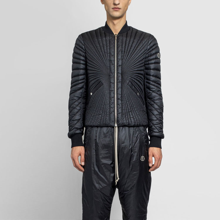 Lookbook RICK OWENS x Moncler Jaket Kolaborasi Fleece Hitam Radiant MU20F0008C0596-999