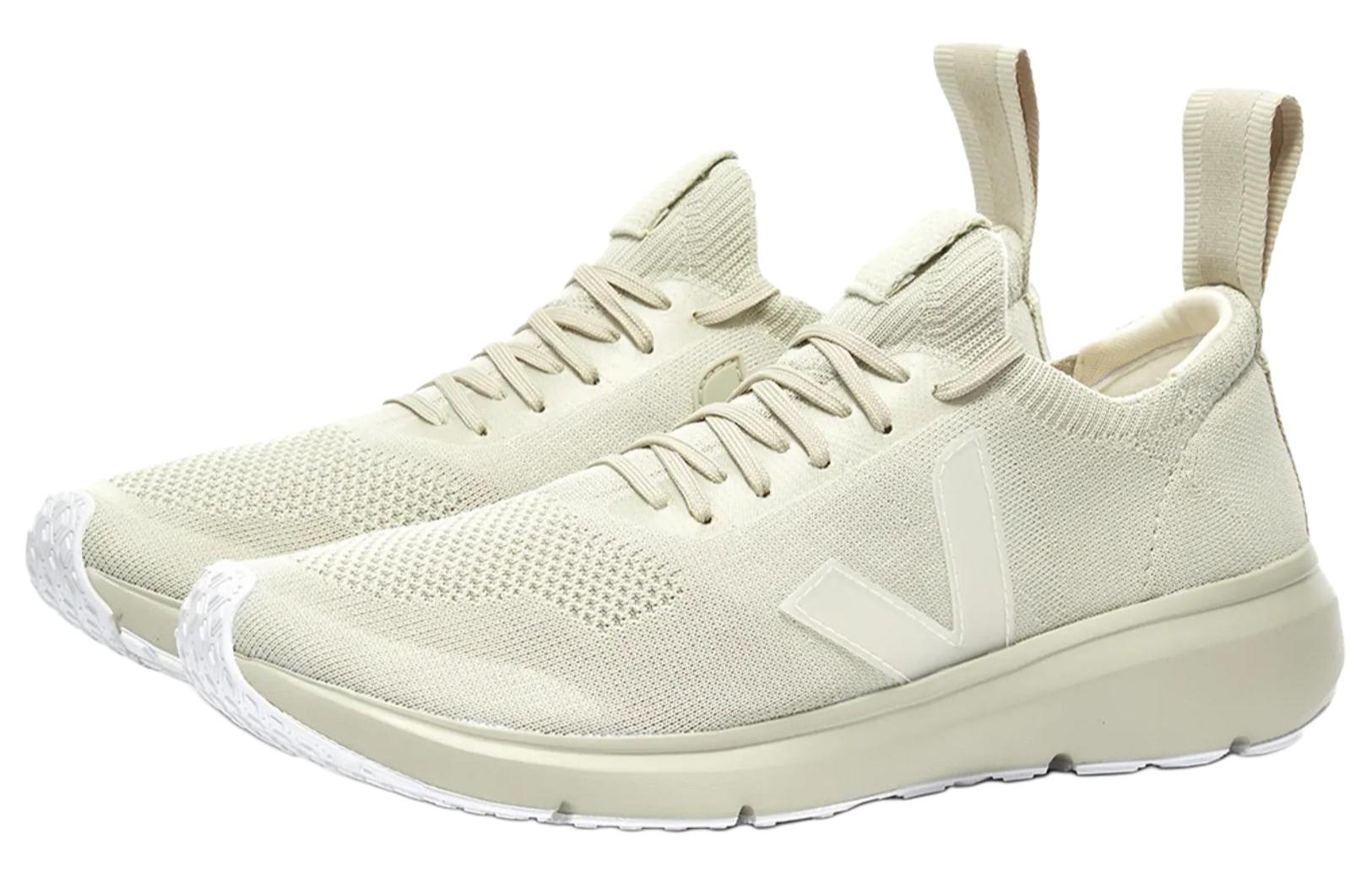Lookbook Rick Owens x VEJA Runner 2 ''Oyster'' Sneaker VM21S6800-KVE-61