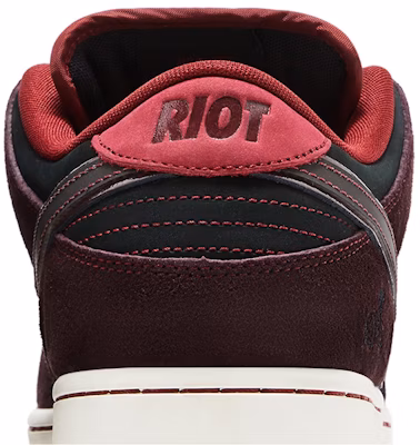 RIOT Skateshop x Nike Dunk Low SB '红木深红甜菜根' FZ1289-200 Sizing RIOT Skateshop x Nike Dunk Low SB '红木深红甜菜根' FZ1289-200