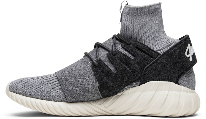 Ronnie Fieg x adidas Tubular Doom 'Just Us' Lelaki AQ3913 Lookbook Ronnie Fieg x adidas Tubular Doom 'Just Us' Lelaki AQ3913