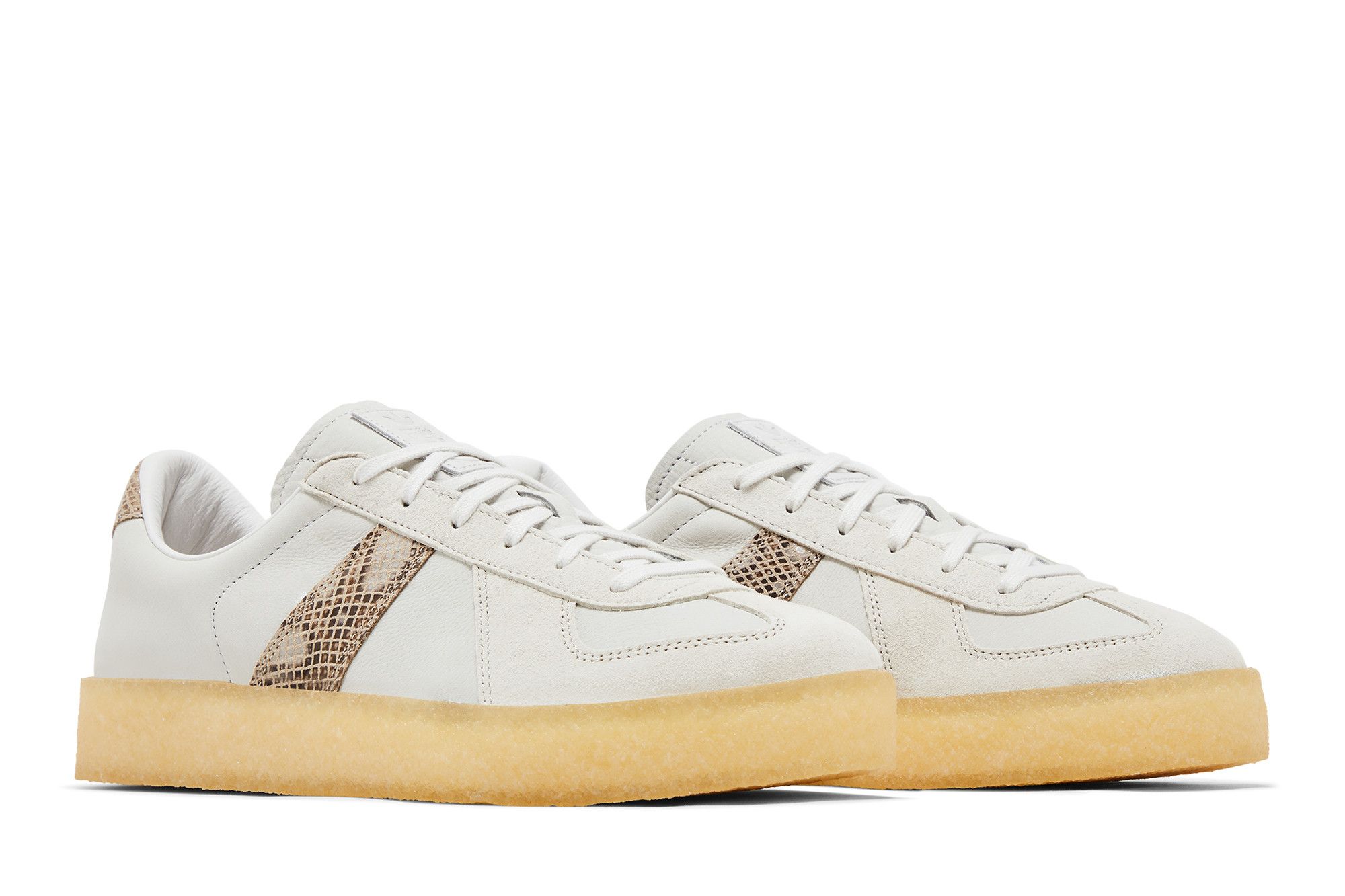 Cheap Ronnie Fieg x Clarks x adidas 8th Street BW Army「Kithmas」版运动鞋 JR5306