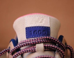 Ronnie Fieg x KITH x New Balance 1600 'Daytona' Sepatu Pria Terbaru CM1600KH Lookbook Ronnie Fieg x KITH x New Balance 1600 'Daytona' Sepatu Pria Terbaru CM1600KH