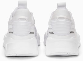 RS-X 트리플 스니커즈 391928-02 Lookbook RS-X 트리플 스니커즈 391928-02