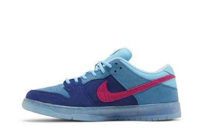 Run The Jewels x Nike SB Dunk Low '4/20'