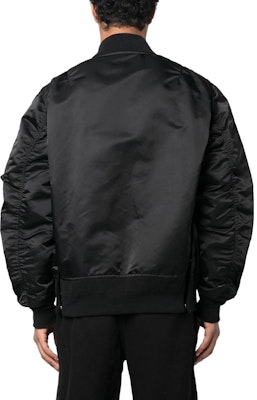 サカイ ブラック キルト 長袖 ジャケット ジッパー付き. SCM051001 Shop サカイ ブラック キルト 長袖 ジャケット ジッパー付き. SCM051001