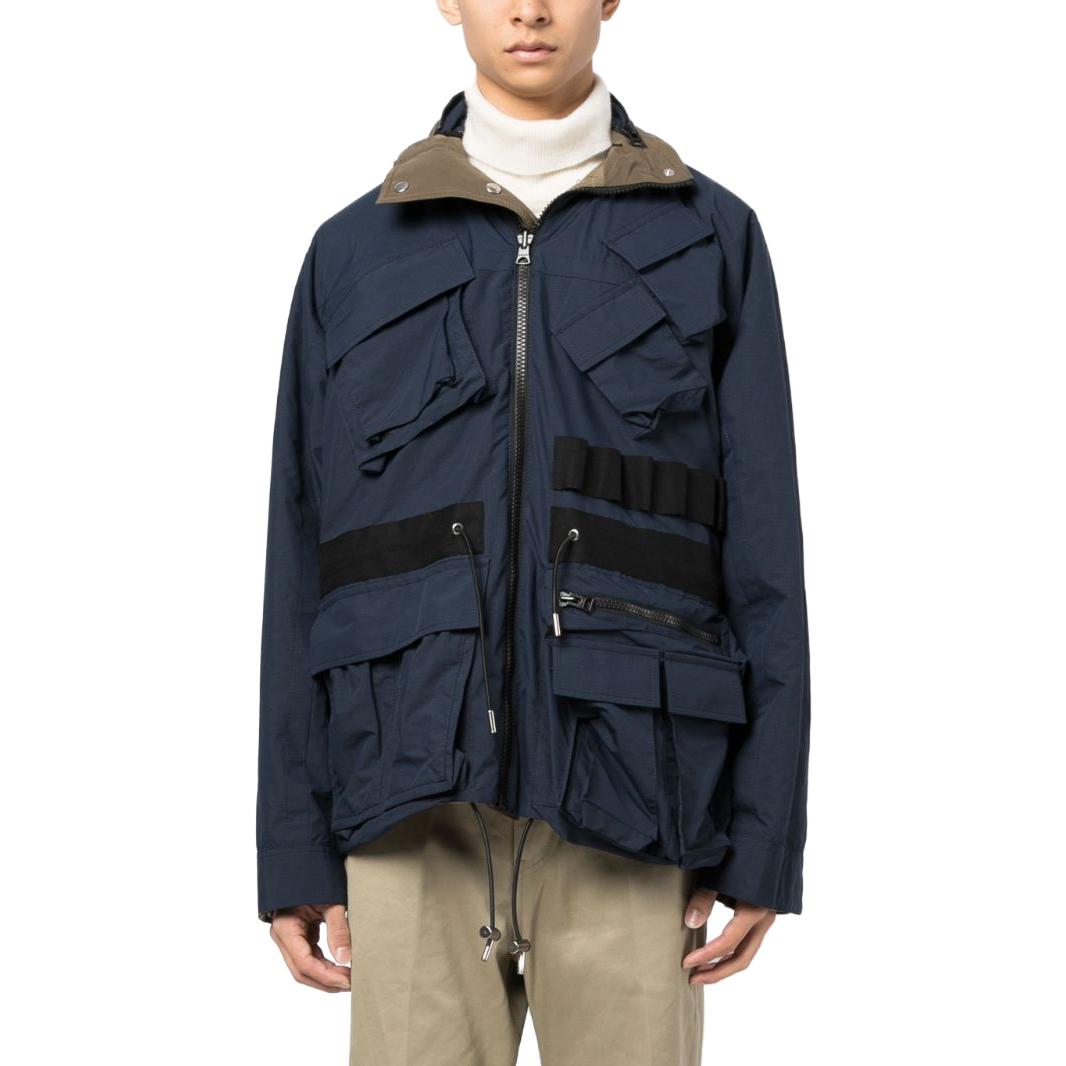 Shop サカイ ルーズフィット ハイネック リバーシブルジャケット カーキカラー 23-03139