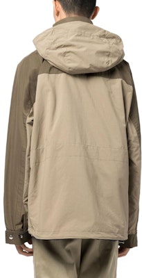 サカイ ルーズフィット ハイネック リバーシブルジャケット カーキカラー 23-03139 Purchase サカイ ルーズフィット ハイネック リバーシブルジャケット カーキカラー 23-03139