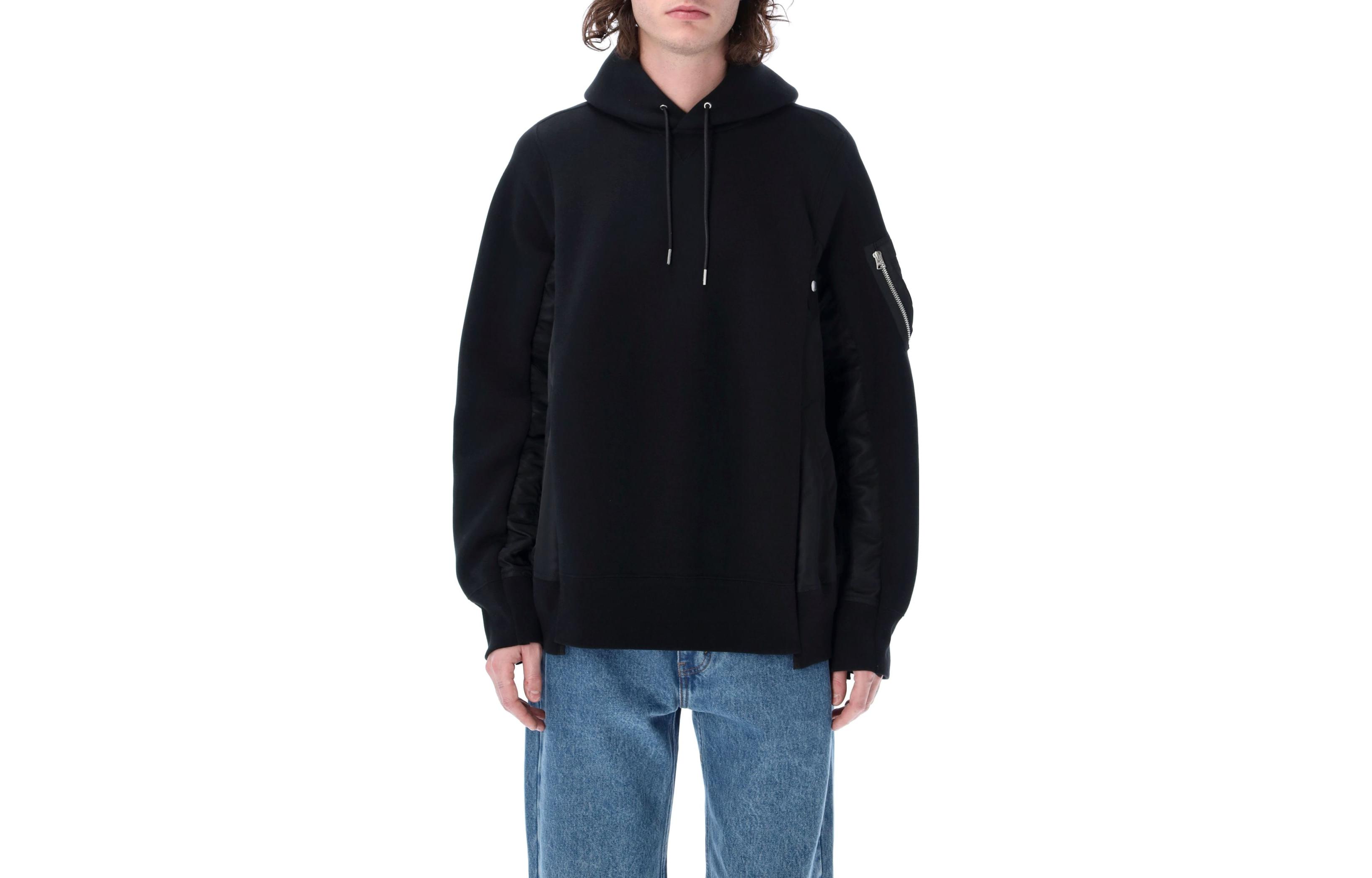 Sacai Plain Black Pullover Hoodie SCM057F002