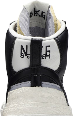 sacai x Nike Blazer Mid 'Hitam Abu-abu' BV0072-002 Sizing sacai x Nike Blazer Mid 'Hitam Abu-abu' BV0072-002