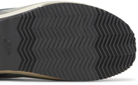 sacai x Nike Cortez 4.0 'Abu-Abu' DQ0581-001 Purchase sacai x Nike Cortez 4.0 'Abu-Abu' DQ0581-001