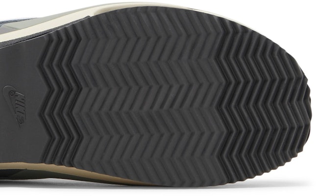 sacai x Nike Cortez 4.0 'Kelabu' DQ0581-001 Purchase sacai x Nike Cortez 4.0 'Kelabu' DQ0581-001