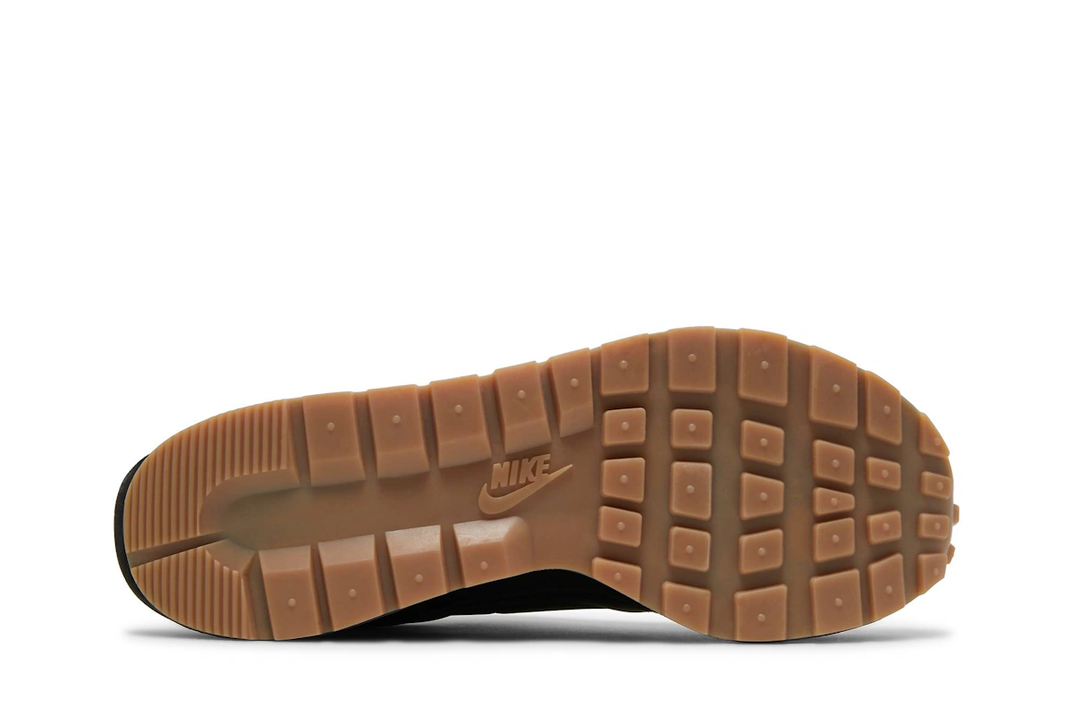 sacai x Nike VaporWaffle 'Black Gum'