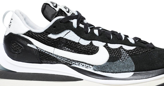 sacai x Nike VaporWaffle 'Hitam Putih' CV1363-001 Order sacai x Nike VaporWaffle 'Hitam Putih' CV1363-001