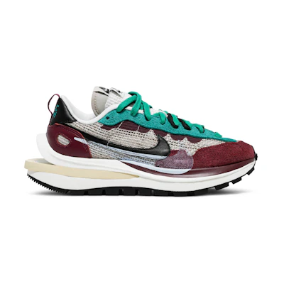 sacai Nike VaporWaffle SP 'Villain Red'