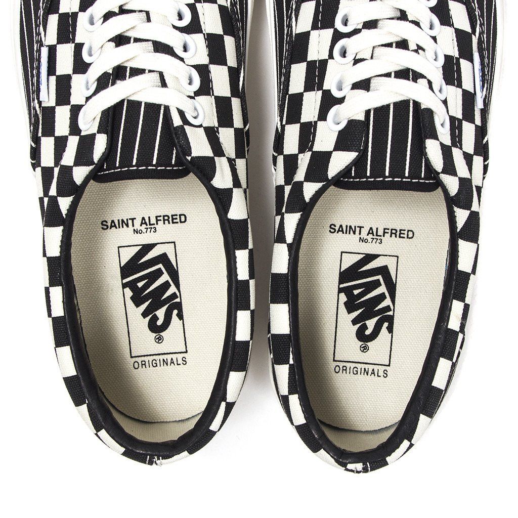 Order 세인트 알프레드 x 반스 OG 에라 LX '블랙' VN0A3CXNOYY