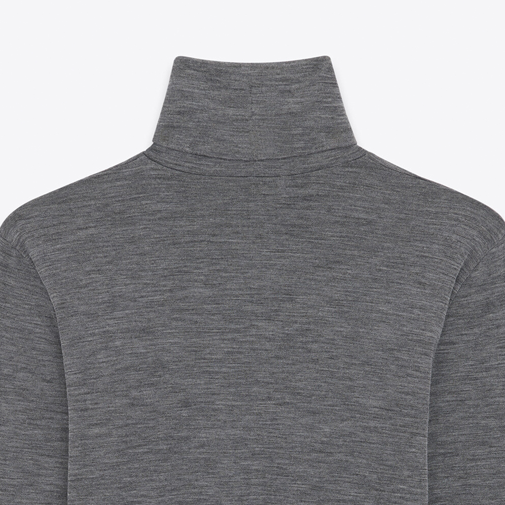 Sizing SAINT LAURENT  Solid High-Neck Pullover Sweater in Ash Gray. 752477-Y37LS-1206
