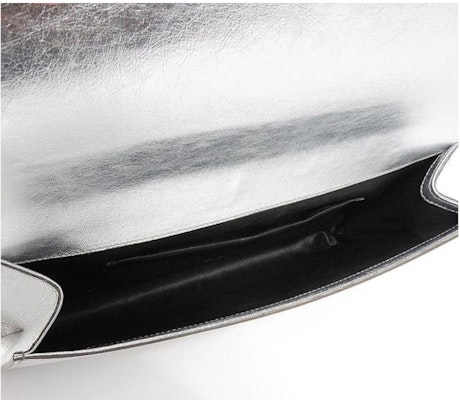 サンローラン ベル ド ジュール メタリッククラッチ
Lookbook サンローラン ベル ド ジュール メタリッククラッチ