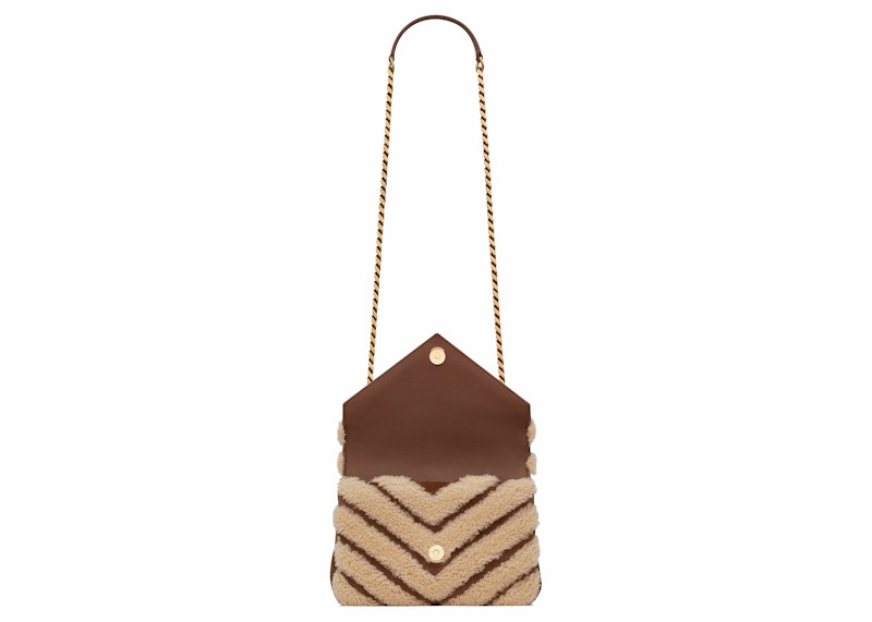 Lookbook 聖羅蘭中號麂皮和羊毛拼接學院鏈條包，自然米色/深雪茄色。