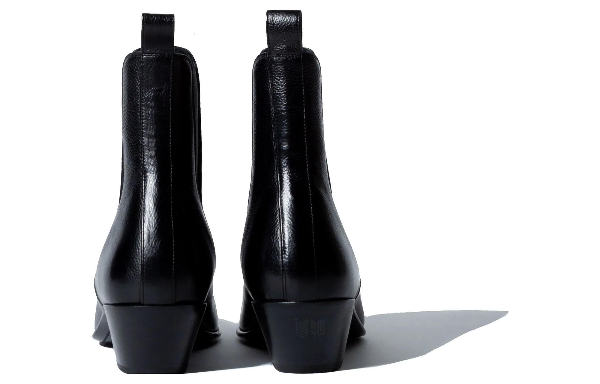 Shop SAINT LAURENT 皮革時尚百搭切爾西靴 男款 黑色