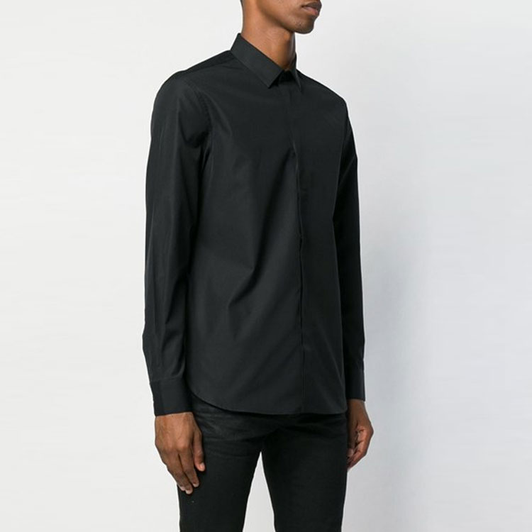 Purchase SAINT LAURENT FW21 Kemeja Lengan Panjang Pria Yves Katun Poplin Hitam 564269Y217W1000