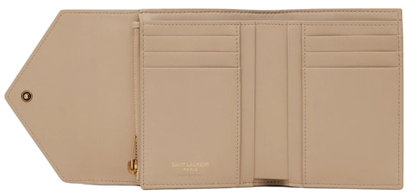 聖羅蘭Gaby小型三折錢包,菱格羊皮,深米色 Lookbook 聖羅蘭Gaby小型三折錢包,菱格羊皮,深米色