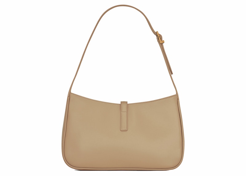 Lookbook 圣罗兰Le 5 À 7粉色光滑皮革斜挎包