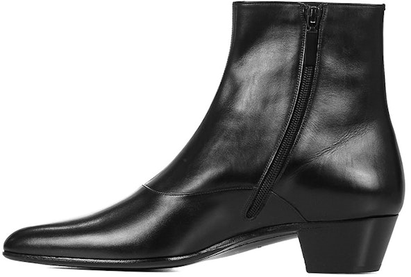 Saint Laurent Sepatu Bot Kulit Hitam pendek 6489942OU001000 Lookbook Saint Laurent Sepatu Bot Kulit Hitam pendek 6489942OU001000