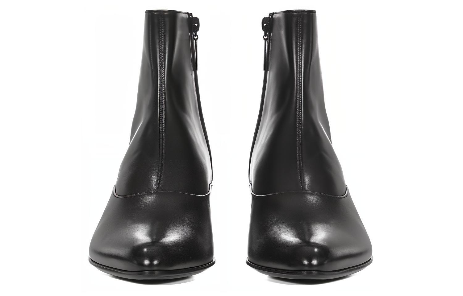 Shop 聖羅蘭 皮革短靴 黑色