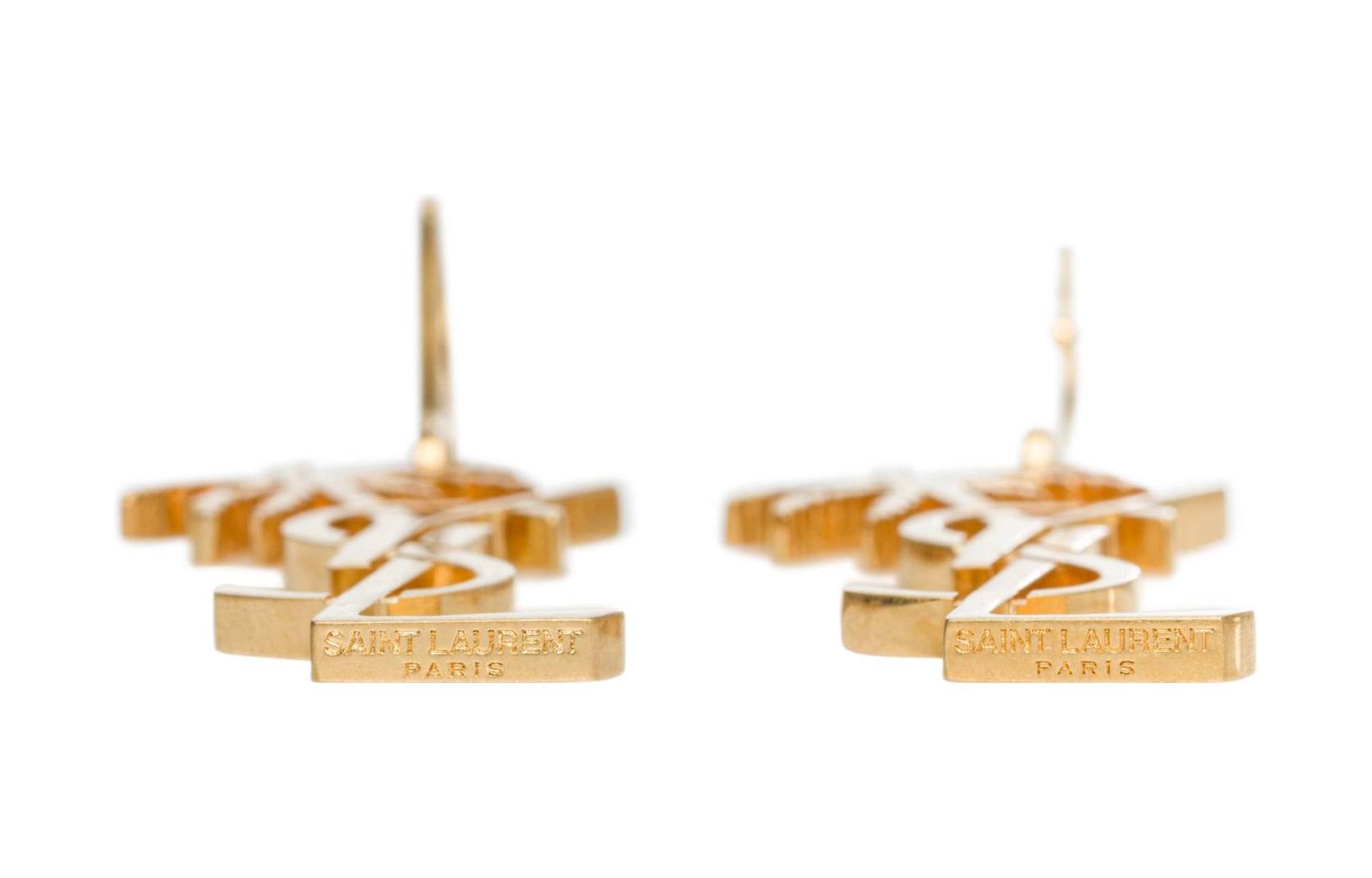 Lookbook Saint Laurent Logo Shaped Aluminum Earrings Unisex Couple Style Gold. 584129 Y3200 8060