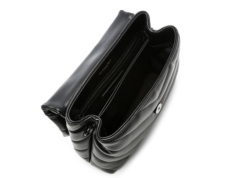 Lookbook Bolso de hombro Saint Laurent Loulou Matelassé en negro juguete.