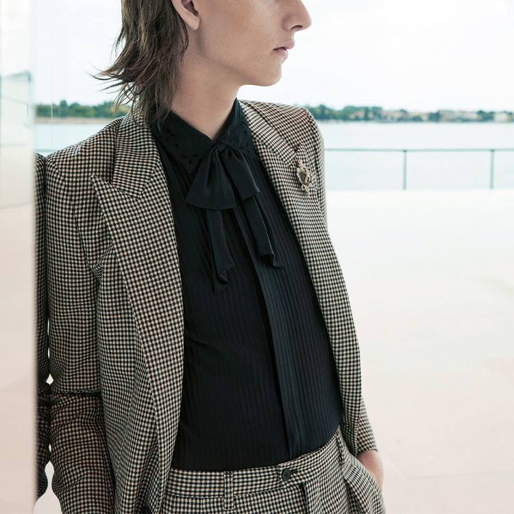 Shop SAINT LAURENT SS22 羊毛馬海毛混紡長袖西裝外套 灰色 680069Y1E141095