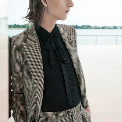 SAINT LAURENT SS22 Blazer Lengan Panjang Wool Mohair Kelabu 680069Y1E141095 Shop SAINT LAURENT SS22 Blazer Lengan Panjang Wool Mohair Kelabu 680069Y1E141095